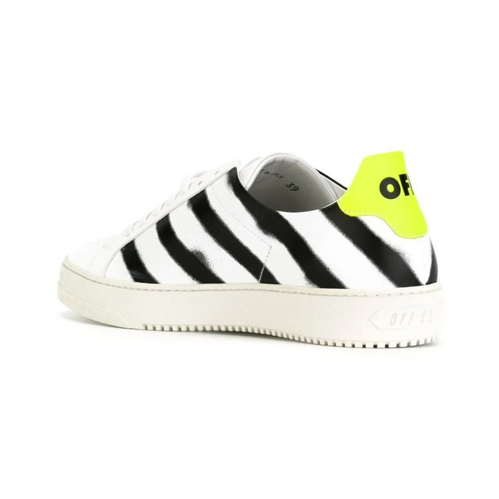 OFF-WHITE - spray paint sneakers