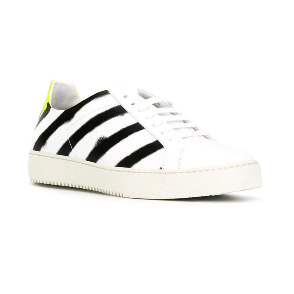 OFF-WHITE - spray paint sneakers