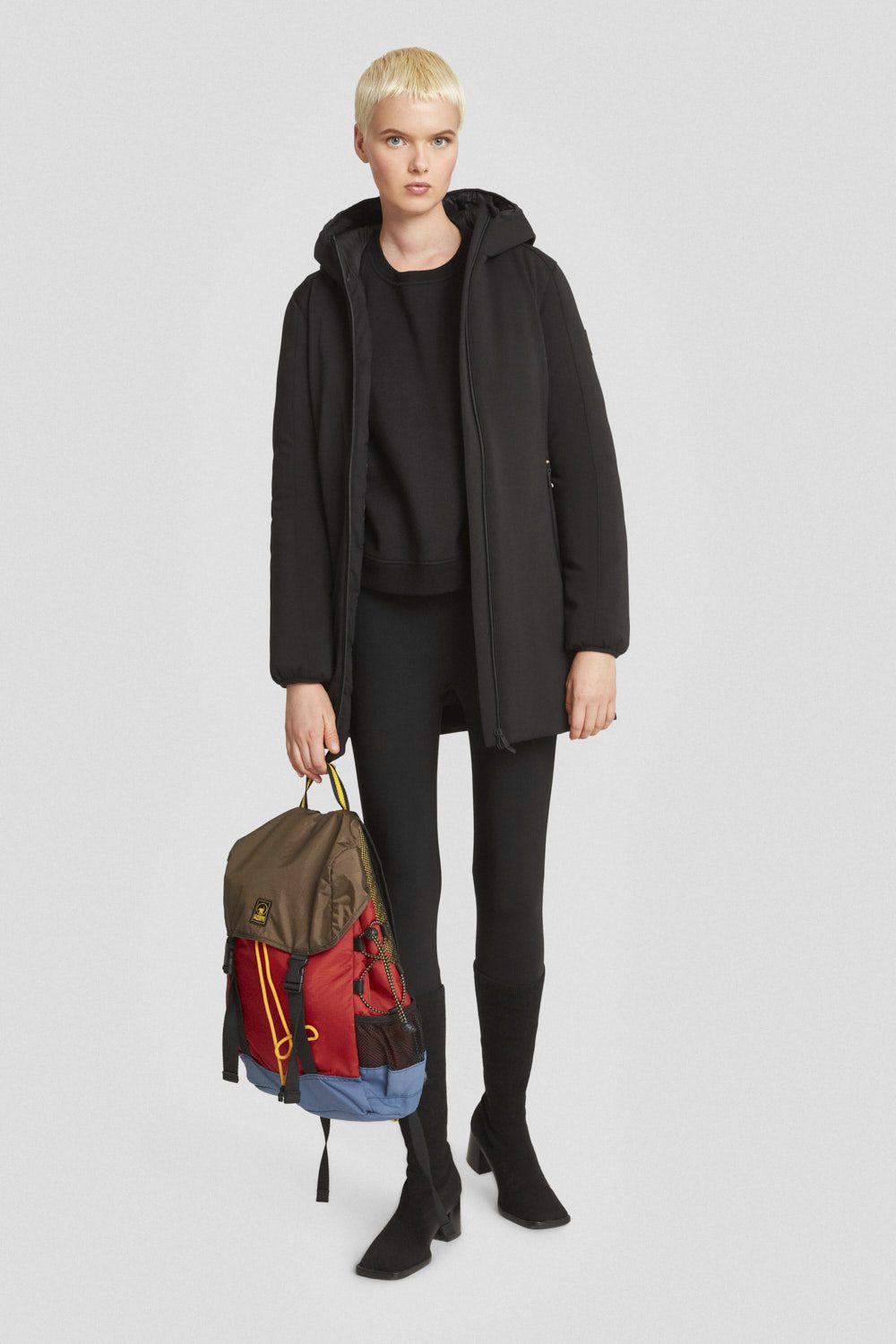 CIESSE PIUMINI Ysabel 3.0 Nero con cappuccio FW25