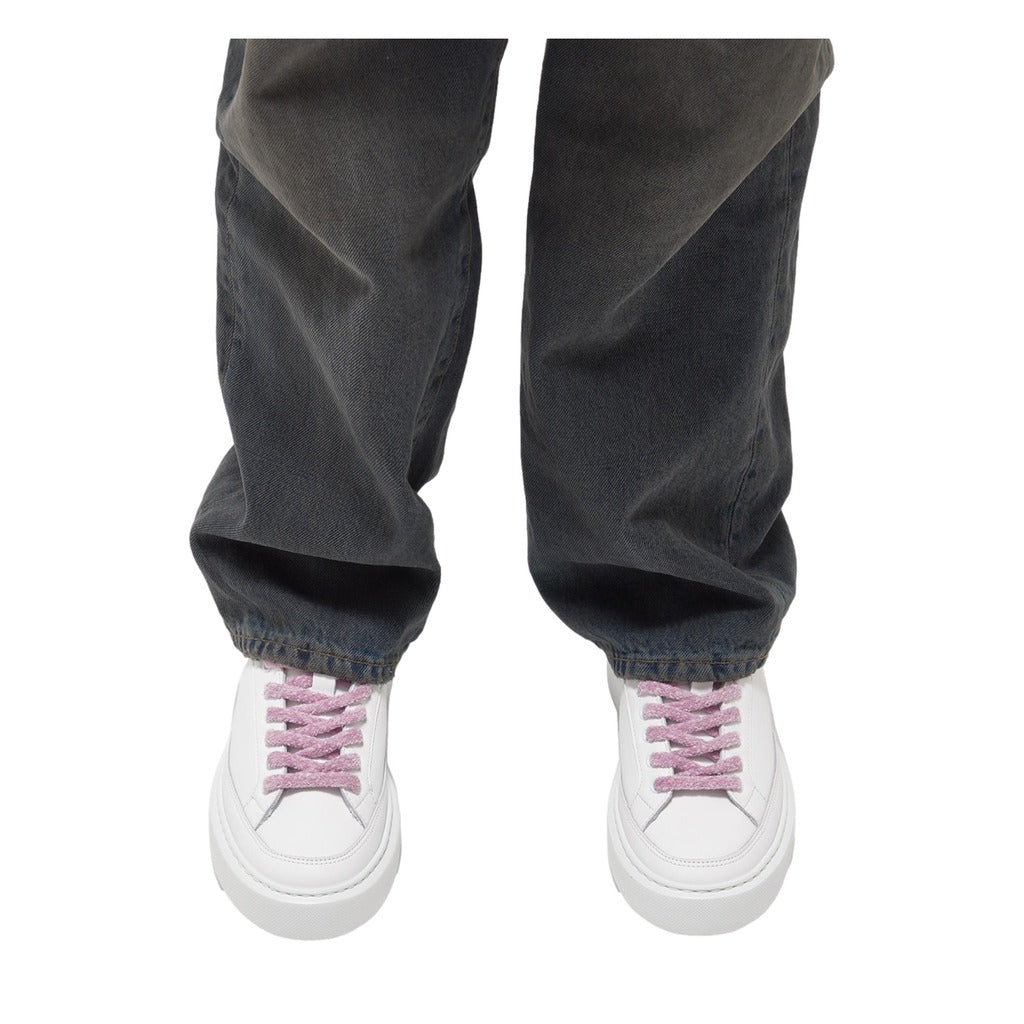 D.A.T.E. - w411sf-srwy-gray